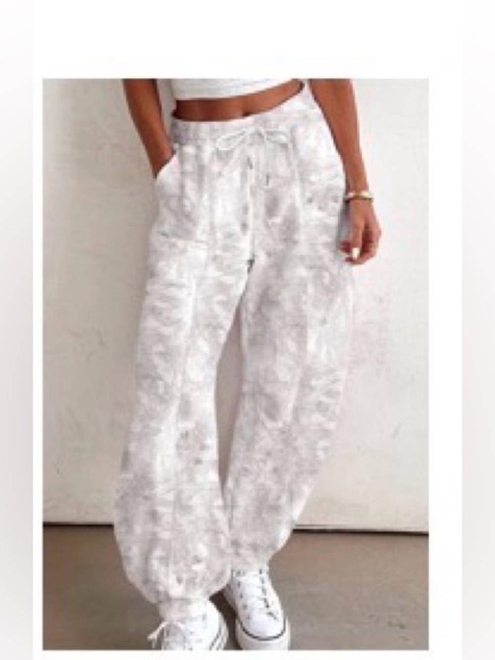 Women's White camo Drawstring Joggers. Size medium.